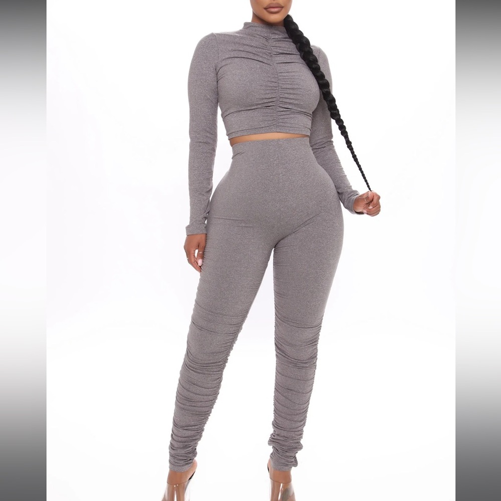 🕸️ My Number One Ruched Legging Set - Heather Grey